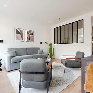 Luxury - Paris South , Montrouge Frankreich